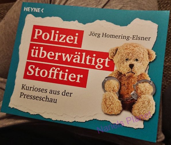 *Rezension* "Polizei überwaeltigt Stofftier" von Jörg Homering-Elsner 2